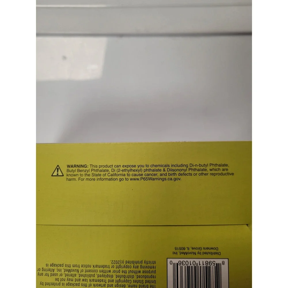 NuvoMed Flame Effect Aromatherapy Diffuser Humidifier‎ LED Lights Remote Oils